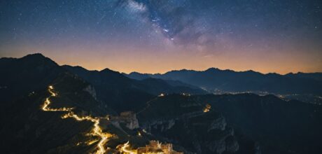 El mito de la serpiente cósmica y los caminos incas antiguos